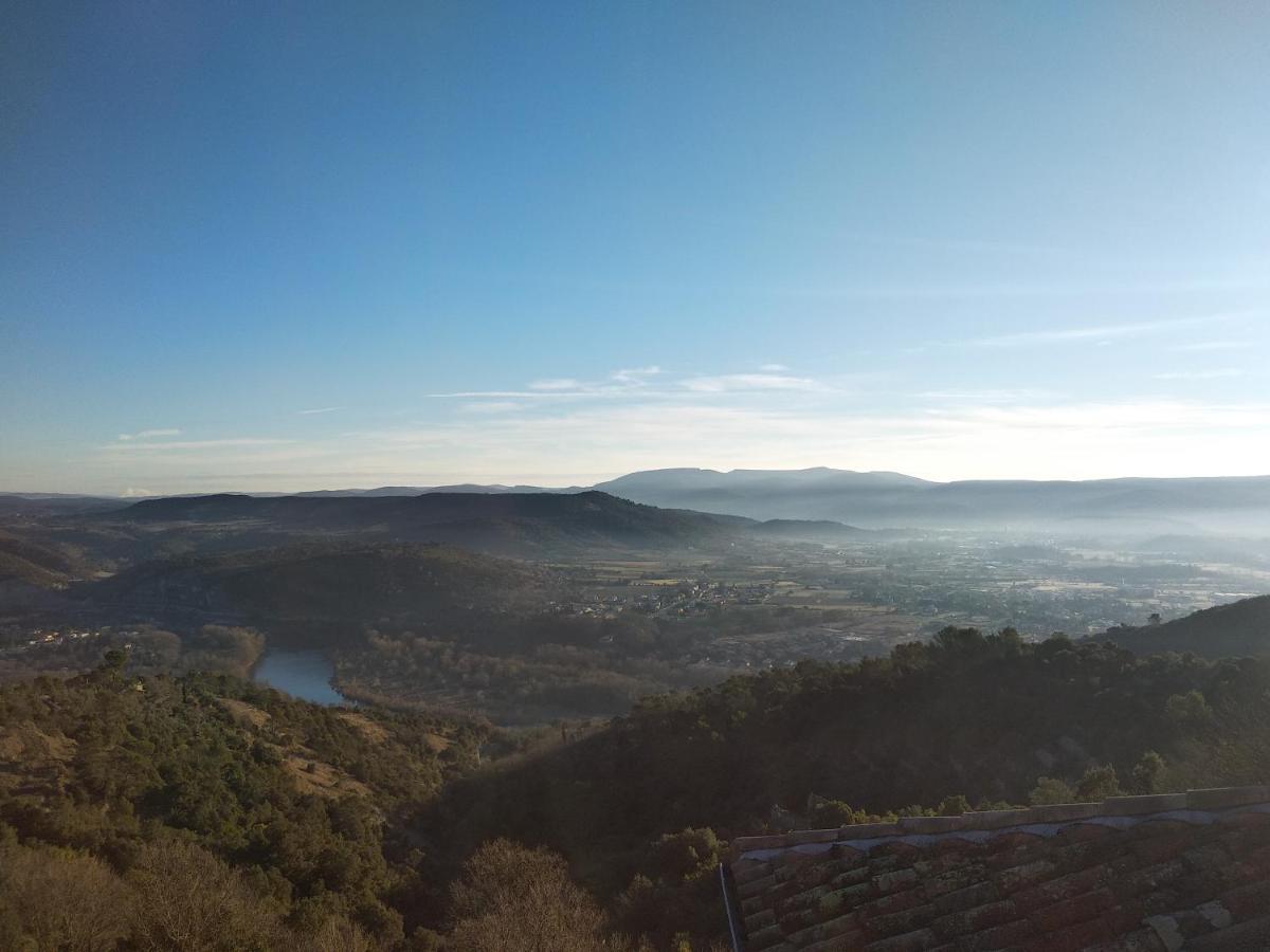 le rocher de Sampzon Buitenkant foto